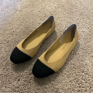 Rothy's The Point Flats Camel Tan Black Cap Toe Size 9.5